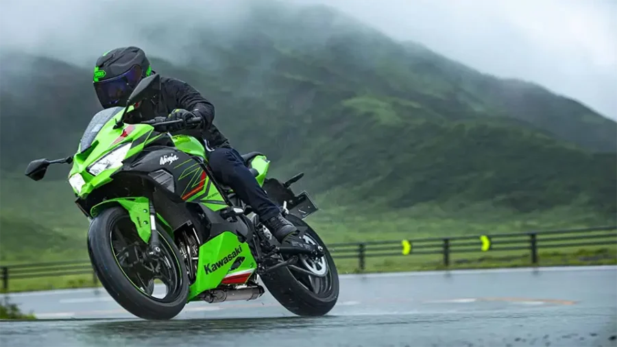 kawasaki-ZX25RR-1